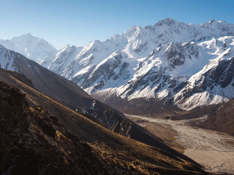 Hanging glaciers of Langtang Lirung